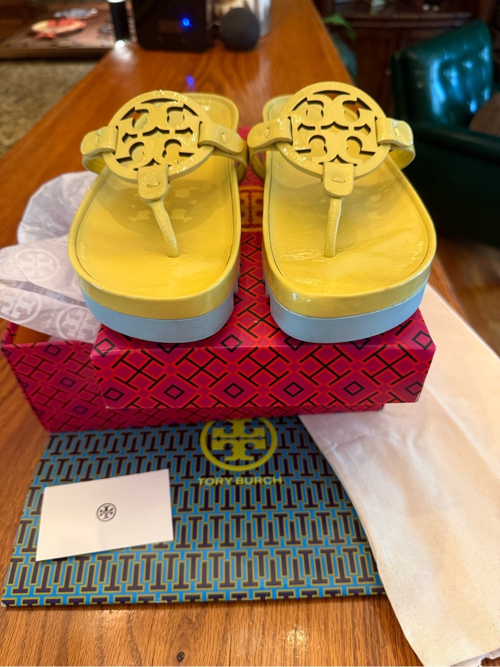 Tory Burch Miller Cloud Lug Patent Sandals Zesty Lime Size 7